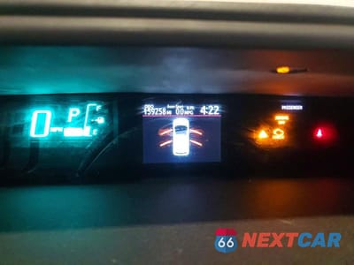 Zdjęcie 9 z 12 samochodu: 2012 TOYOTA PRIUS C TWO VIN:JTDKDTB34C1017694 - miniatura