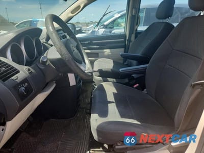 Zdjęcie 7 z 13 samochodu: 2010 DODGE GRAND CARAVAN SE VIN:2D4RN4DE0AR412158 - miniatura