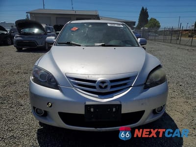 Piąte zdjęcie samochodu w środku: 2004 MAZDA 3 HATCHBACK VIN:JM1BK143441180080 - miniatura