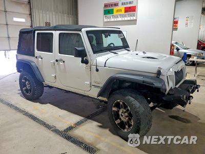 Czwarte zdjęcie samochodu z boku: 2013 JEEP WRANGLER UNLIMITED SAHARA VIN:1C4BJWEG1DL601775 - miniatura