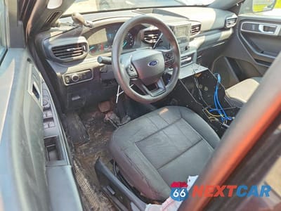 Zdjęcie 8 z 14 samochodu: 2023 FORD EXPLORER POLICE INTERCEPTOR VIN:1FM5K8AB2PGA62771 - miniatura