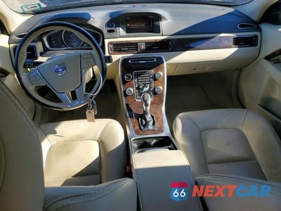 Zdjęcie 8 z 13 samochodu: 2016 VOLVO XC70 T5 PREMIER VIN:YV4612NK3G1238679 - miniatura
