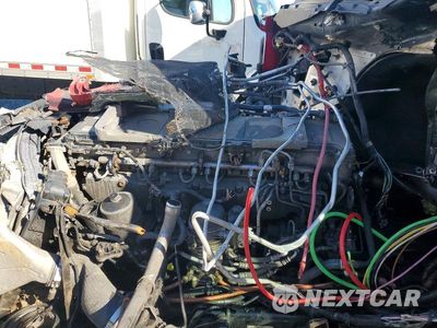 Zdjęcie 7 z 10 samochodu: 2017 FREIGHTLINER CASCADIA 125
