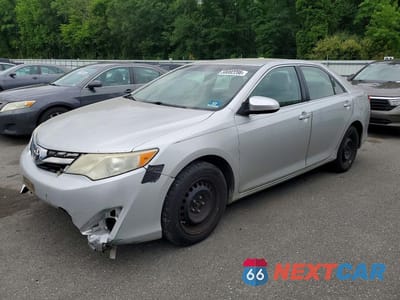 2013 TOYOTA CAMRY 4T4BF1FK2DR293437 - główne zdjęcie licytacji z USA - miniatura