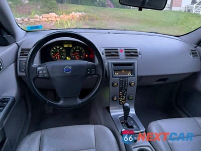 Zdjęcie 9 z 10 samochodu: 2006 VOLVO S40 T5 VIN:YV1MH682162191826 - miniatura