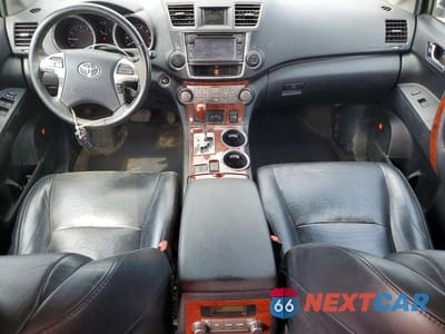 Zdjęcie 8 z 13 samochodu: 2013 TOYOTA HIGHLANDER LIMITED VIN:5TDDK3EHXDS238128 - miniatura