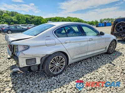 Trzecie zdjęcie samochodu z tyłu: 2018 BMW 530XE VIN:WBAJB1C57JB374393 - miniatura