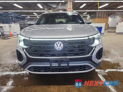 Piąte zdjęcie samochodu w środku: 2025 VOLKSWAGEN ATLAS CROSS SPORT SE VIN:1V2WE2CA2SC225774 - miniatura