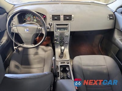 Zdjęcie 8 z 13 samochodu: 2011 VOLVO C30 T5 VIN:YV1672MK9B2239187 - miniatura