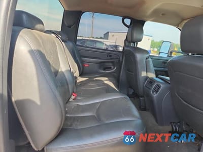 Zdjęcie 10 z 13 samochodu: 2004 CHEVROLET SILVERADO C3500 VIN:1GCJC33U34F184543 - miniatura