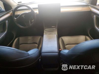 Zdjęcie 8 z 13 samochodu: 2023 TESLA MODEL Y VIN:7SAYGDED2PF940185 - miniatura