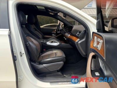 Piąte zdjęcie samochodu w środku: 2021 MERCEDES-BENZ GLE COUPE AMG 53 4MATIC VIN:4JGFD6BB0MA514653 - miniatura