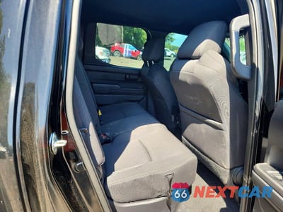 Zdjęcie 10 z 13 samochodu: 2025 TOYOTA TACOMA SR5 VIN:3TMLB5JN4SM122133 - miniatura