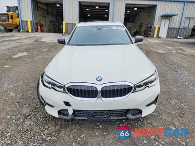 Piąte zdjęcie samochodu w środku: 2019 BMW 330XI VIN:WBA5R7C53KFH26138 - miniatura