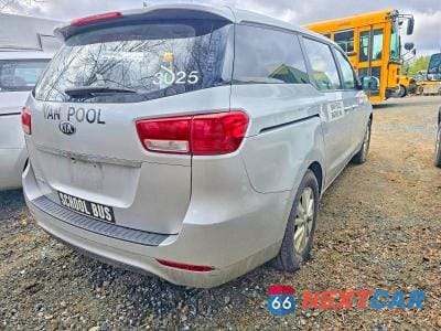 Czwarte zdjęcie samochodu z boku: 2018 KIA SEDONA L VIN:KNDMA5C17J6400720 - miniatura