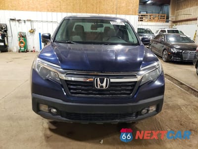 Piąte zdjęcie samochodu w środku: 2017 HONDA RIDGELINE RTL VIN:5FPYK3F67HB011690 - miniatura
