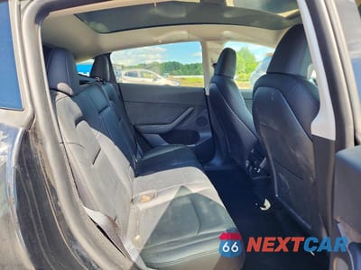 Zdjęcie 10 z 12 samochodu: 2023 TESLA MODEL Y VIN:7SAYGDEE3PA026064 - miniatura