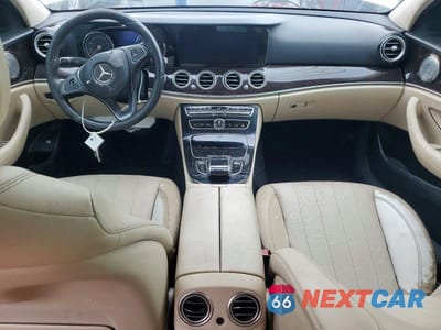 Zdjęcie 8 z 12 samochodu: 2017 MERCEDES-BENZ E 300 VIN:WDDZF4JB2HA104451 - miniatura