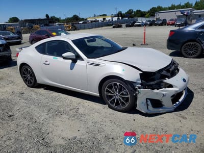 Czwarte zdjęcie samochodu z boku: 2017 SUBARU BRZ 2.0 PREMIUM VIN:JF1ZCAB10H9602405 - miniatura