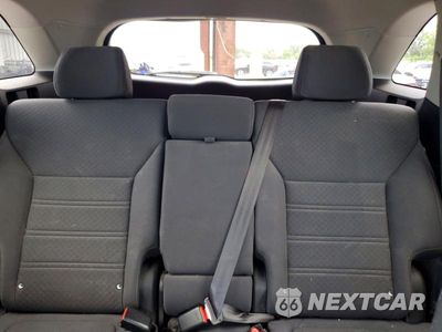 Zdjęcie 10 z 14 samochodu: 2016 KIA SORENTO LX VIN:5XYPG4A39GG076864 - miniatura
