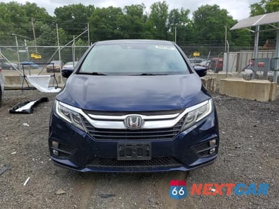 Piąte zdjęcie samochodu w środku: 2018 HONDA ODYSSEY EX VIN:5FNRL6H57JB094804 - miniatura