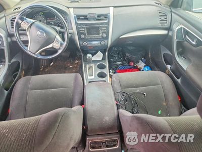 Zdjęcie 8 z 12 samochodu: 2013 NISSAN ALTIMA 2.5 VIN:1N4AL3AP6DN415315 - miniatura