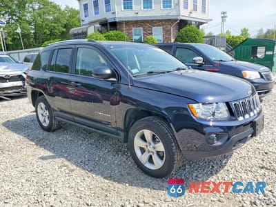 Czwarte zdjęcie samochodu z boku: 2011 JEEP COMPASS LIMITED VIN:1J4NF5FB1BD164048 - miniatura