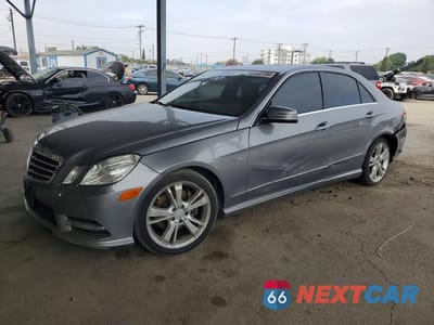 2012 MERCEDES-BENZ E 350 WDDHF5KB0CA530387 - główne zdjęcie licytacji z USA - miniatura