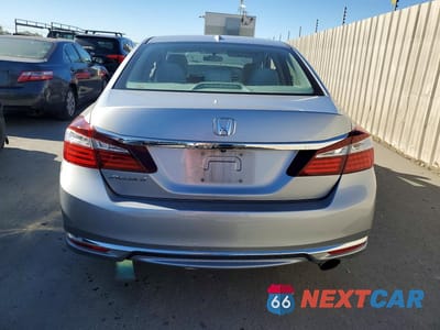 Zdjęcie 6 z 12 samochodu: 2017 HONDA ACCORD EX VIN:1HGCR2F73HA074314 - miniatura