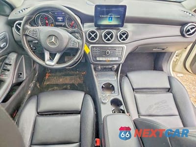 Zdjęcie 8 z 12 samochodu: 2018 MERCEDES-BENZ GLA 250 VIN:WDCTG4EB2JJ436493 - miniatura