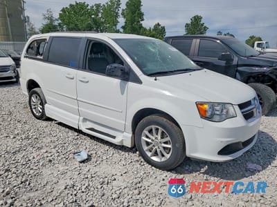 Czwarte zdjęcie samochodu z boku: 2016 DODGE GRAND CARAVAN SXT VIN:2C4RDGCG4GR265484 - miniatura