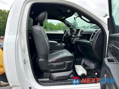 Zdjęcie 8 z 10 samochodu: 2021 RAM 3500 VIN:3C7WRSBL0MG568742 - miniatura