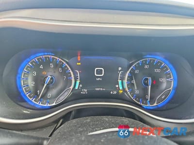 Zdjęcie 9 z 13 samochodu: 2023 CHRYSLER PACIFICA TOURING L VIN:2C4RC1BG2PR620900 - miniatura