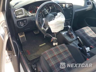 Zdjęcie 8 z 13 samochodu: 2018 VOLKSWAGEN GTI S/SE VIN:3VW447AUXJM266072 - miniatura