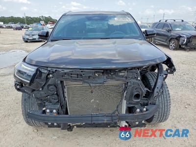 Piąte zdjęcie samochodu w środku: 2025 FORD EXPLORER PLATINUM VIN:1FMUK7HH2SGC05498 - miniatura