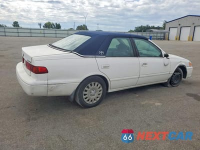 Trzecie zdjęcie samochodu z tyłu: 2001 TOYOTA CAMRY LE VIN:4T1BG22K61U834486 - miniatura