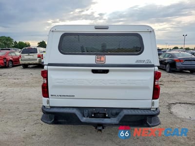 Zdjęcie 6 z 12 samochodu: 2020 CHEVROLET SILVERADO K1500 VIN:1GCPYAEH4LZ124199 - miniatura