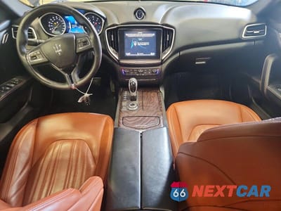 Zdjęcie 8 z 12 samochodu: 2018 MASERATI GHIBLI S VIN:ZAM57YTL7J1293294 - miniatura