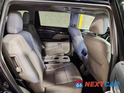 Zdjęcie 11 z 13 samochodu: 2015 TOYOTA HIGHLANDER LIMITED VIN:5TDDKRFH5FS154867 - miniatura
