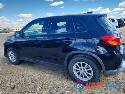 Drugie zdjęcie samochodu z przodu: 2017 MITSUBISHI RVR SE VIN:JA4AJ3AU5HZ604326 - miniatura