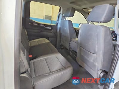 Zdjęcie 10 z 12 samochodu: 2023 GMC SIERRA K1500 SLE VIN:3GTUUBED7PG247616 - miniatura