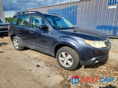 Czwarte zdjęcie samochodu z boku: 2010 SUBARU FORESTER XS VIN:JF2SH6BC6AH805100 - miniatura
