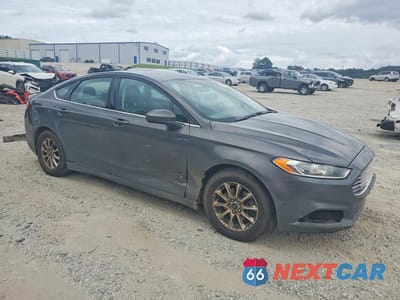 Czwarte zdjęcie samochodu z boku: 2016 FORD FUSION S VIN:3FA6P0G75GR198857 - miniatura