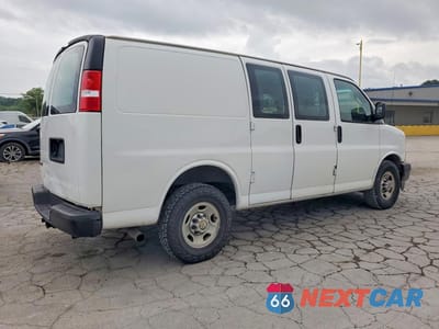 Trzecie zdjęcie samochodu z tyłu: 2017 CHEVROLET EXPRESS G2500 VIN:1GCWGAFF8H1127401 - miniatura