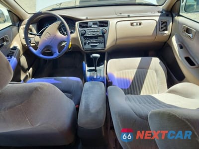 Zdjęcie 8 z 13 samochodu: 1998 HONDA ACCORD LX VIN:1HGCG5648WA149938 - miniatura