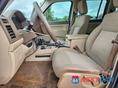 Zdjęcie 7 z 12 samochodu: 2008 JEEP LIBERTY SPORT VIN:1J8GN28K08W169163 - miniatura
