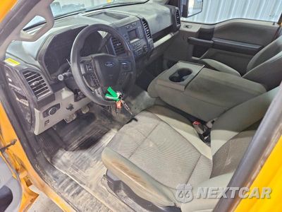 Zdjęcie 8 z 13 samochodu: 2020 FORD F150 VIN:1FTMF1C58LKE97711 - miniatura