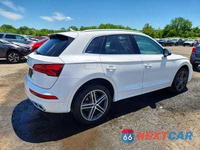 Trzecie zdjęcie samochodu z tyłu: 2018 AUDI SQ5 PREMIUM PLUS VIN:WA1A4AFY6J2210050 - miniatura