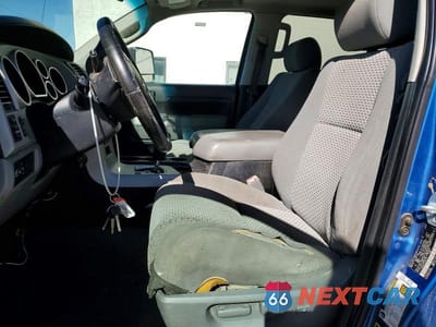 Zdjęcie 7 z 12 samochodu: 2007 TOYOTA TUNDRA CREWMAX SR5 VIN:5TBDV54117S457127 - miniatura