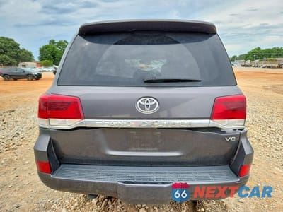 Zdjęcie 6 z 14 samochodu: 2019 TOYOTA LAND CRUISER VX-R VIN:JTMCY7AJ7K4080415 - miniatura